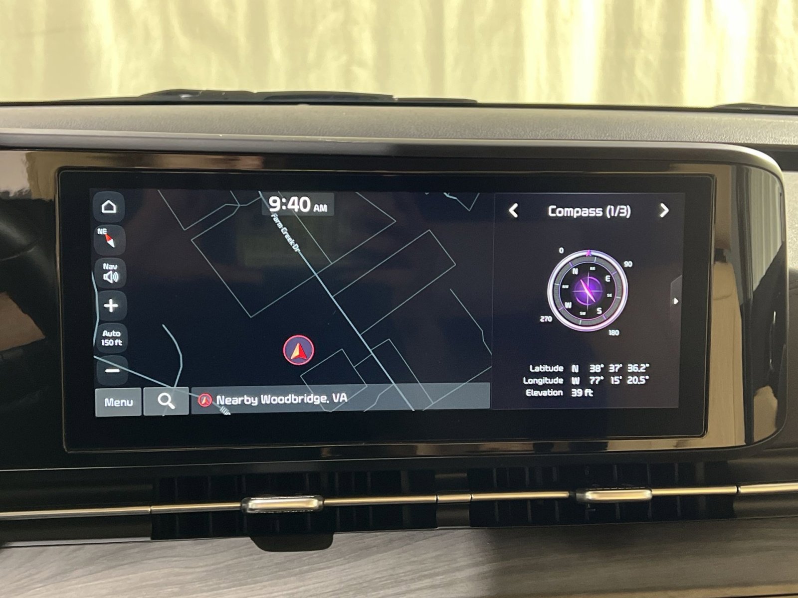 Used 2024 Kia Carnival EX image 19