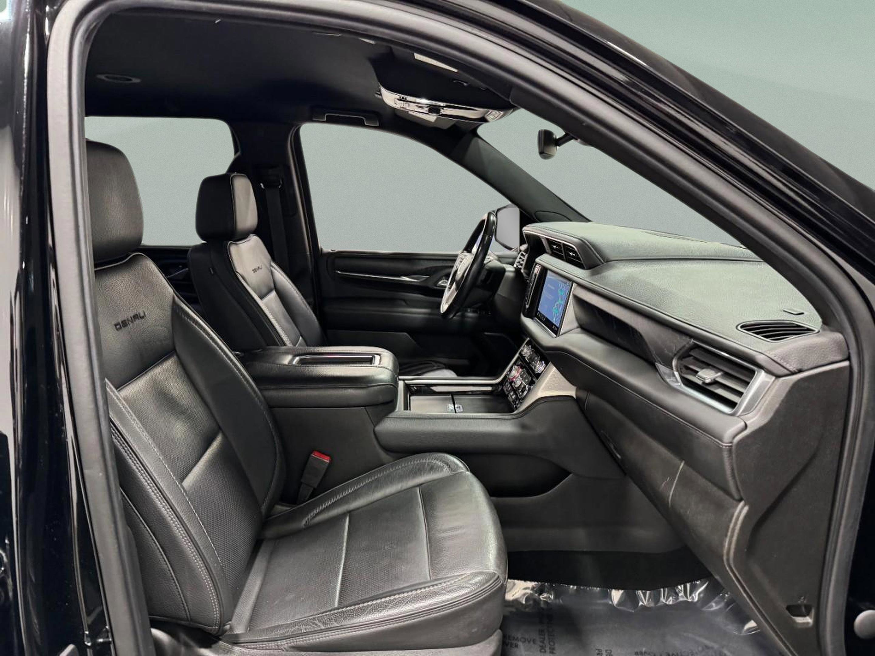 Used 2021 GMC Yukon Denali image 21