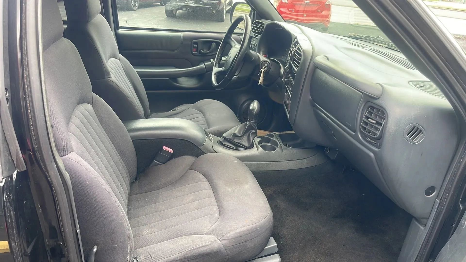 Used 2003 Chevrolet Blazer LS w/ Preferred Equipment Group image 14