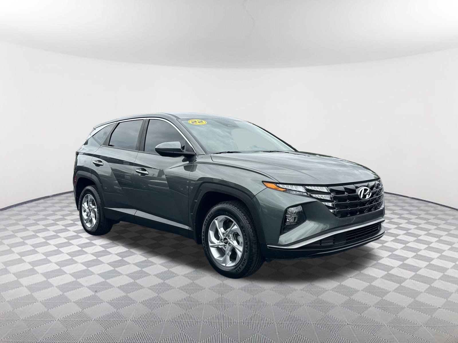 Used 2022 Hyundai Tucson SE w/ Cargo Package AWD/4WD image 3