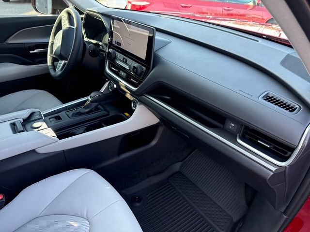 Used 2026 Toyota Grand Highlander XLE FWD image 15