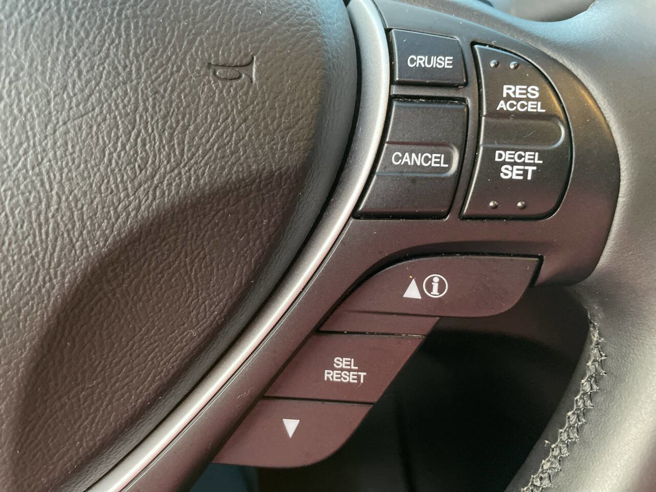 Used 2014 Acura ILX w/ Technology Package image 18