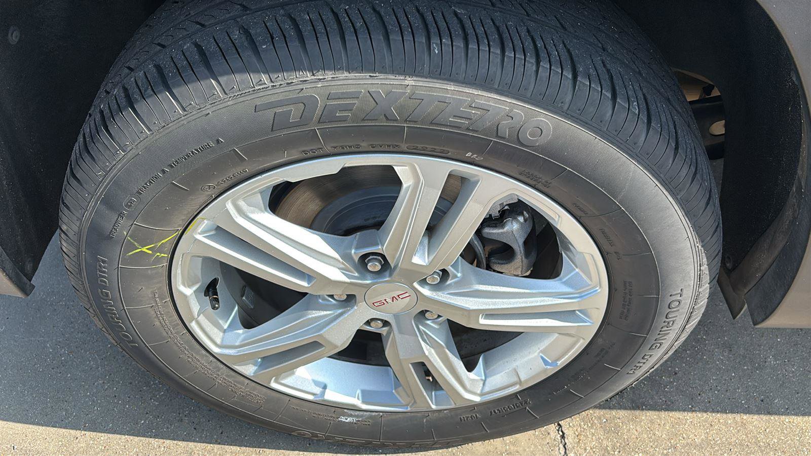 Used 2019 GMC Terrain SLE w/ LPO, Floor Liner Package FWD image 10