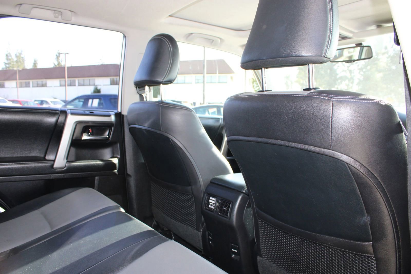 Used 2014 Toyota 4Runner SR5 Premium image 25