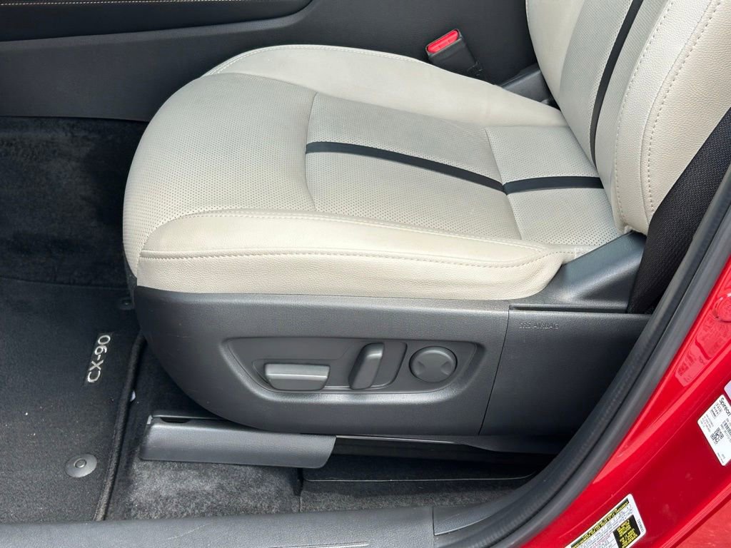 Used 2024 MAZDA CX-90 Plug-In Hybrid w/ Preferred AWD/4WD image 16