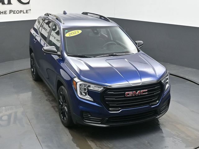 Used 2023 GMC Terrain SLE w/ Driver Convenience Package image 47
