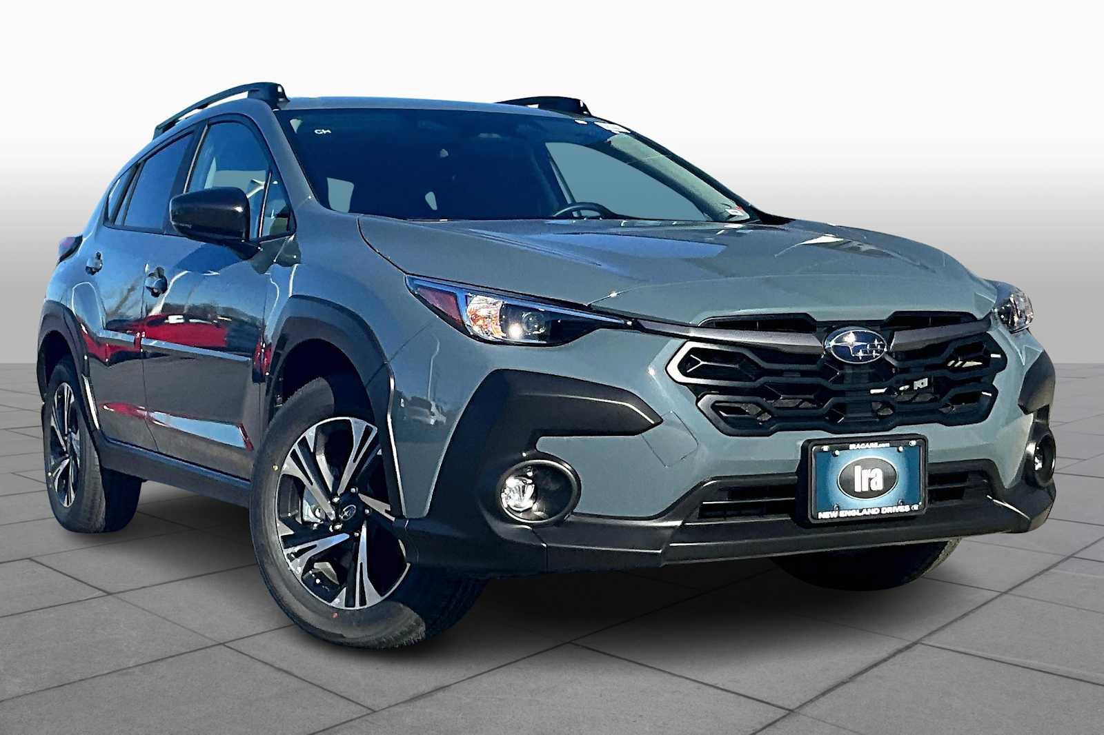 Used 2025 Subaru Crosstrek 2.5i Premium AWD/4WD image 2