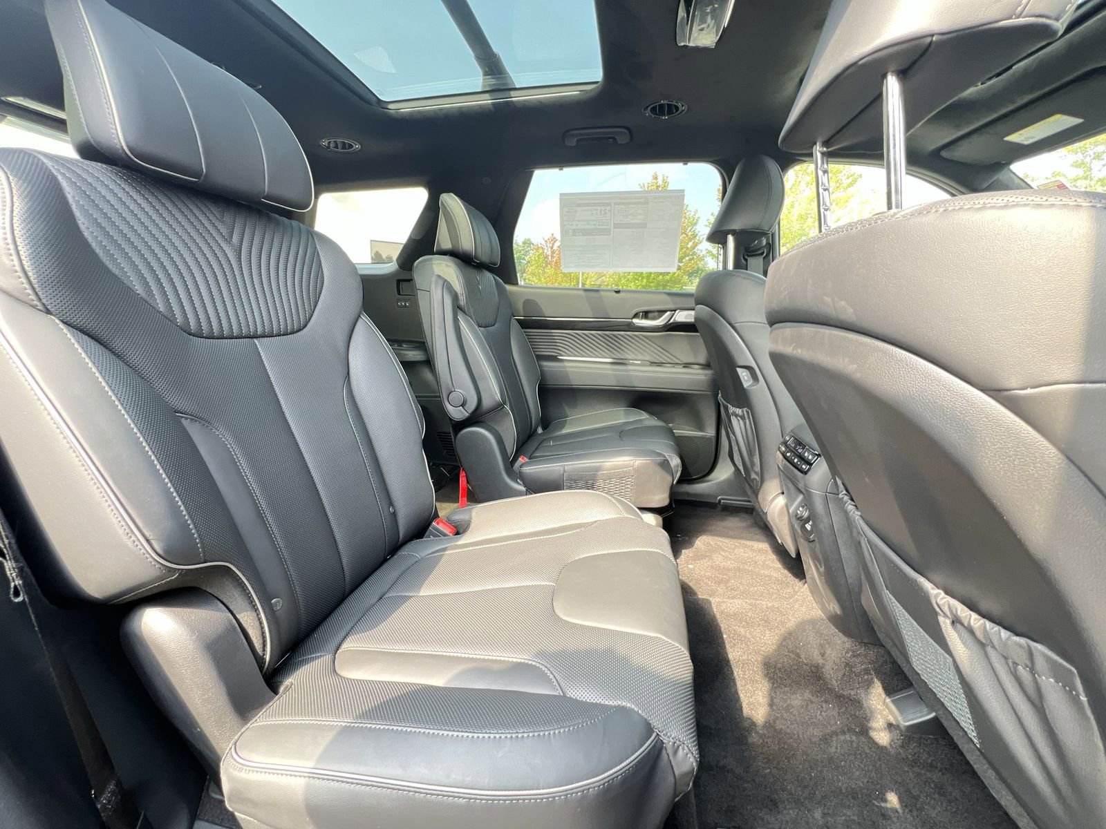 New 2025 Hyundai Palisade Calligraphy image 13