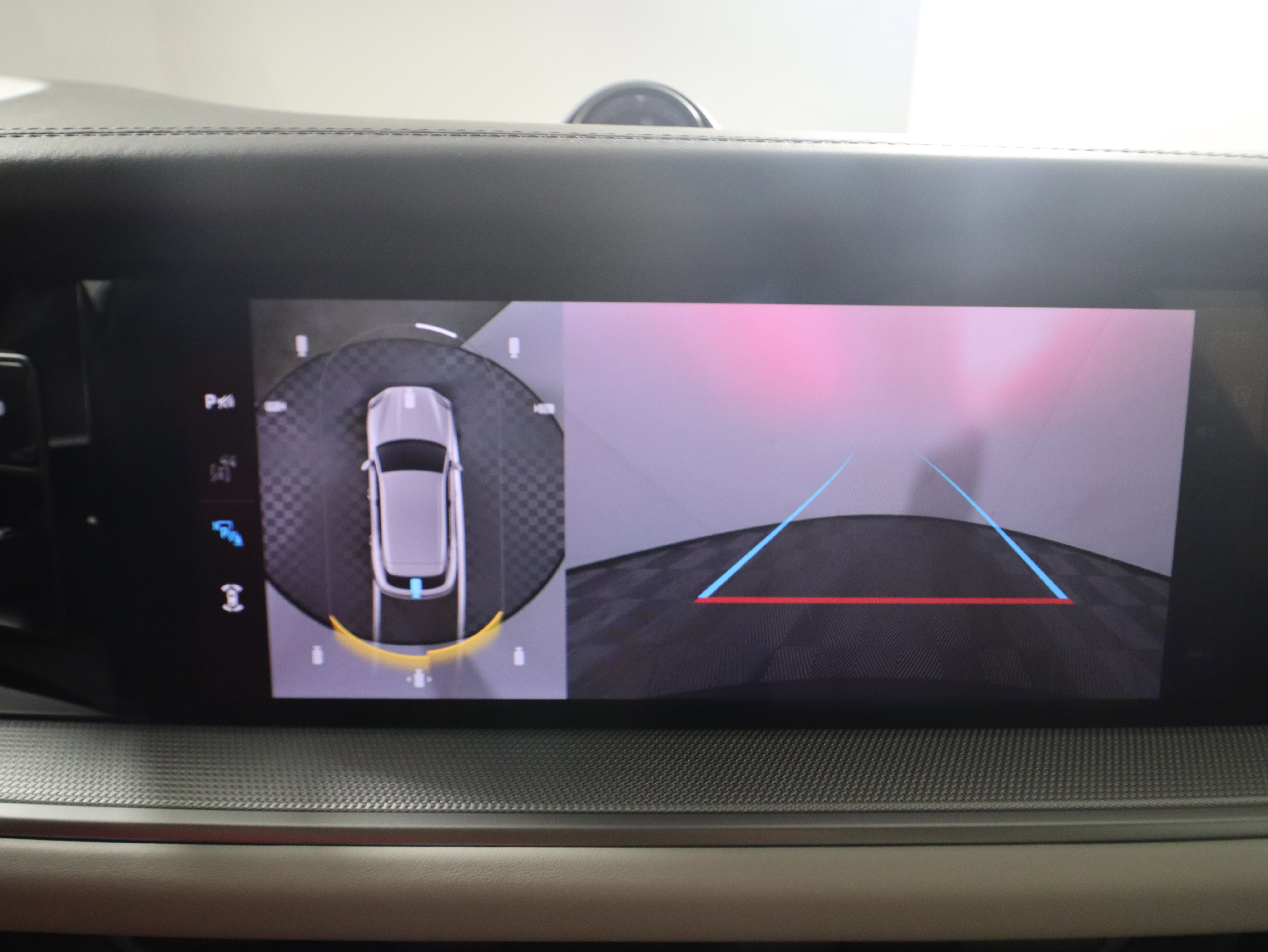 New 2026 Porsche Cayenne S image 24