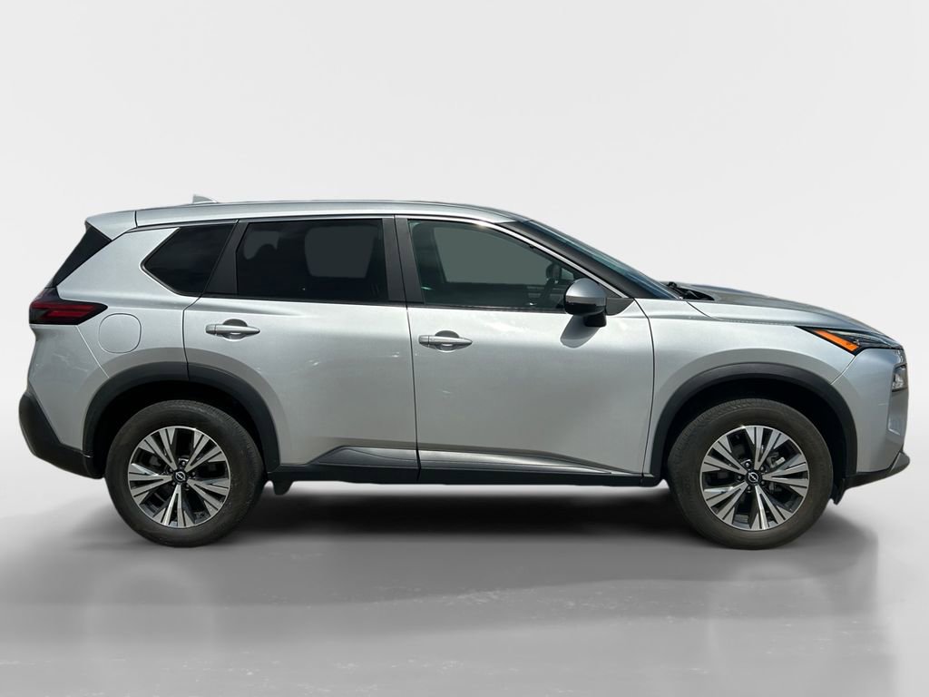 Used 2023 Nissan Rogue SV image 6