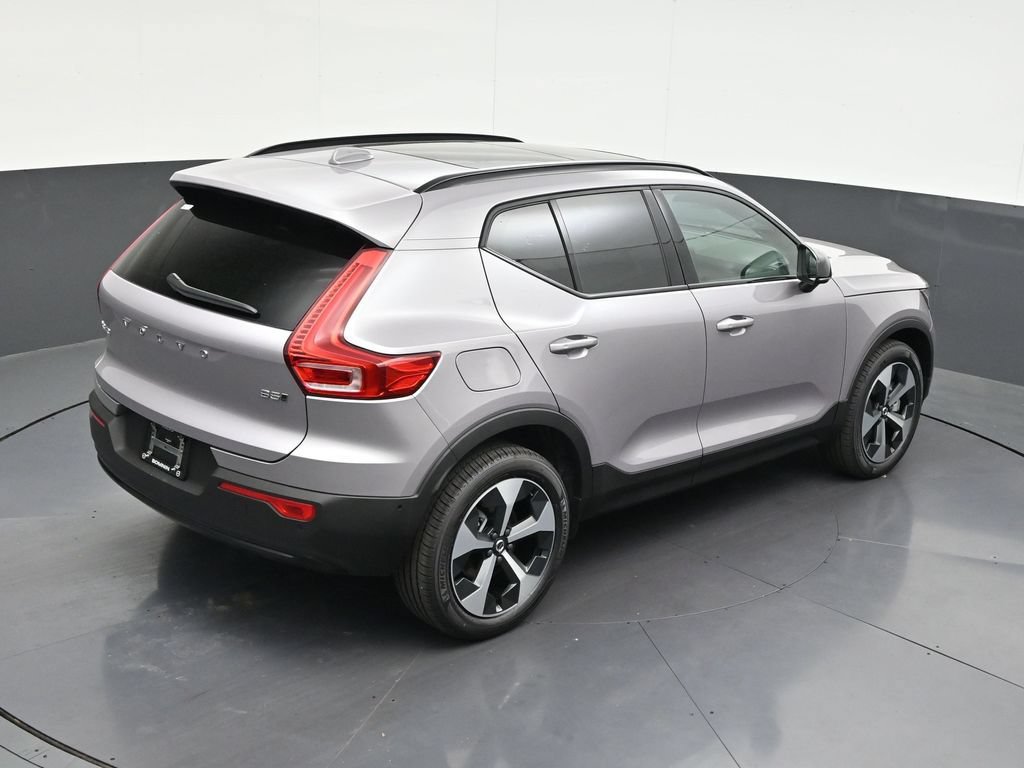 New 2026 Volvo XC40 B5 Plus w/ Climate Package AWD/4WD image 21