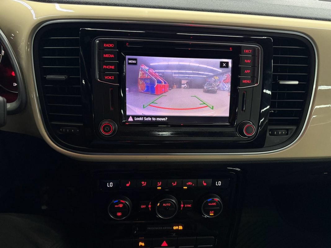 Used 2019 Volkswagen Beetle 2.0T Final Edition SEL FWD image 33