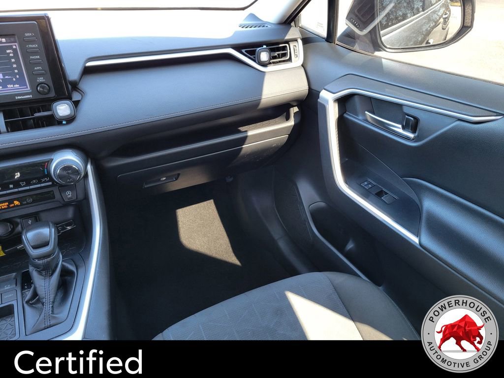 Used 2022 Toyota RAV4 XLE image 21