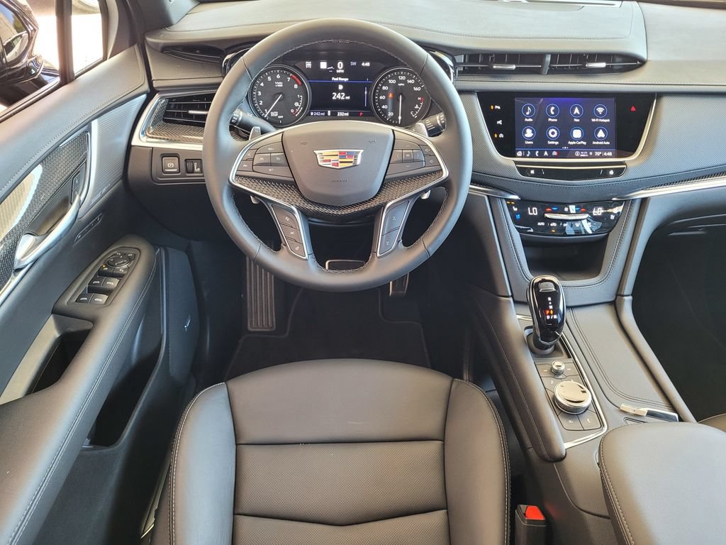 New 2026 Cadillac XT5 Sportv w/ LPO, Onyx Lite Package AWD/4WD image 8