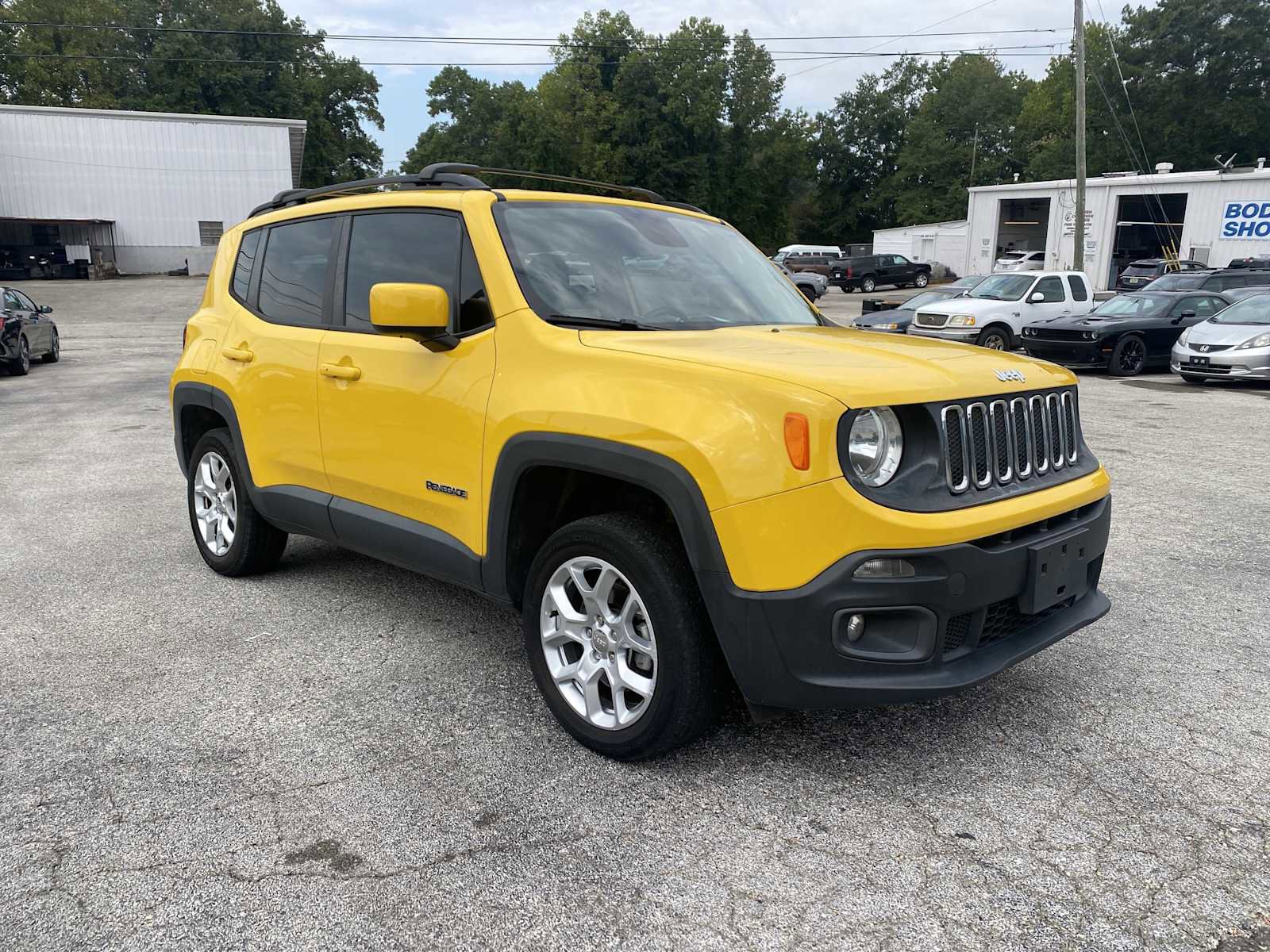 Used 2016 Jeep Renegade Latitude