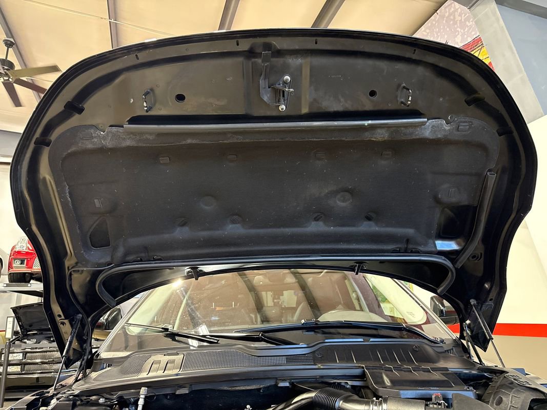 Used 2017 Land Rover Range Rover Evoque SE Premium image 66