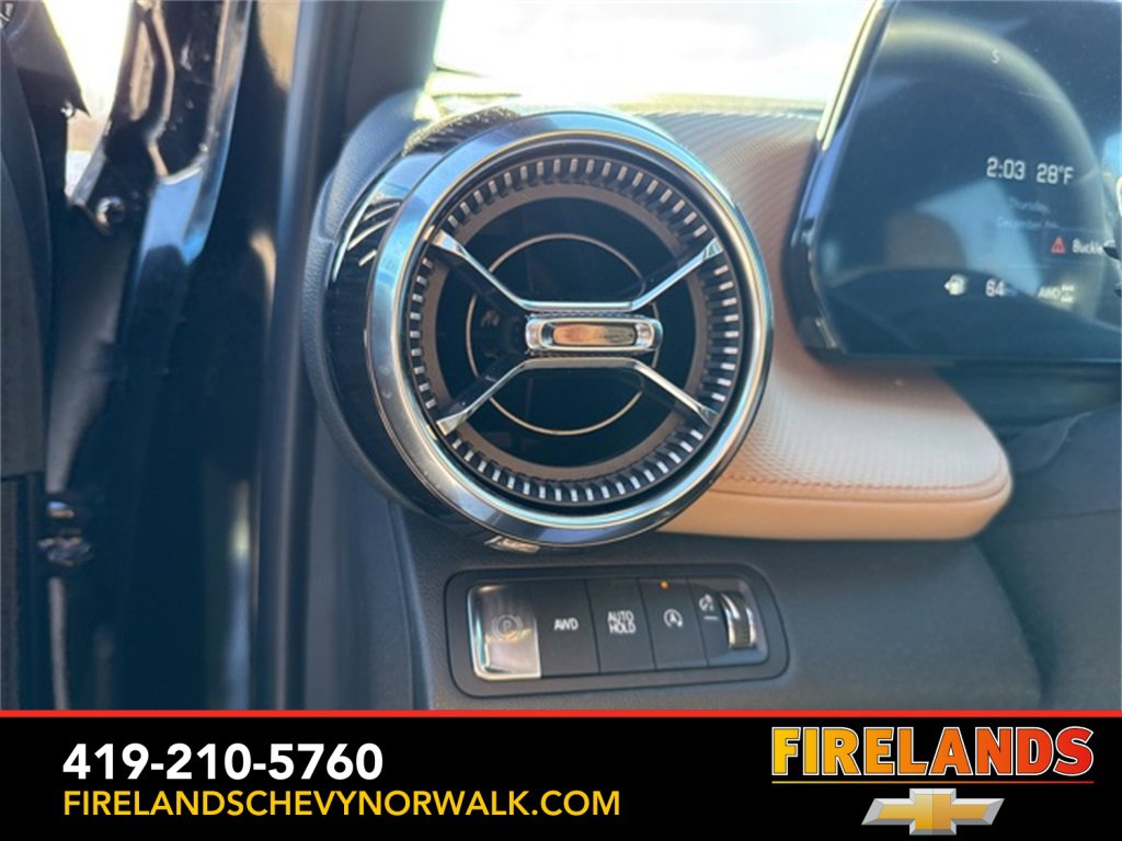 New 2025 Chevrolet Equinox ACTIV w/ Safety and Technology Package image 12