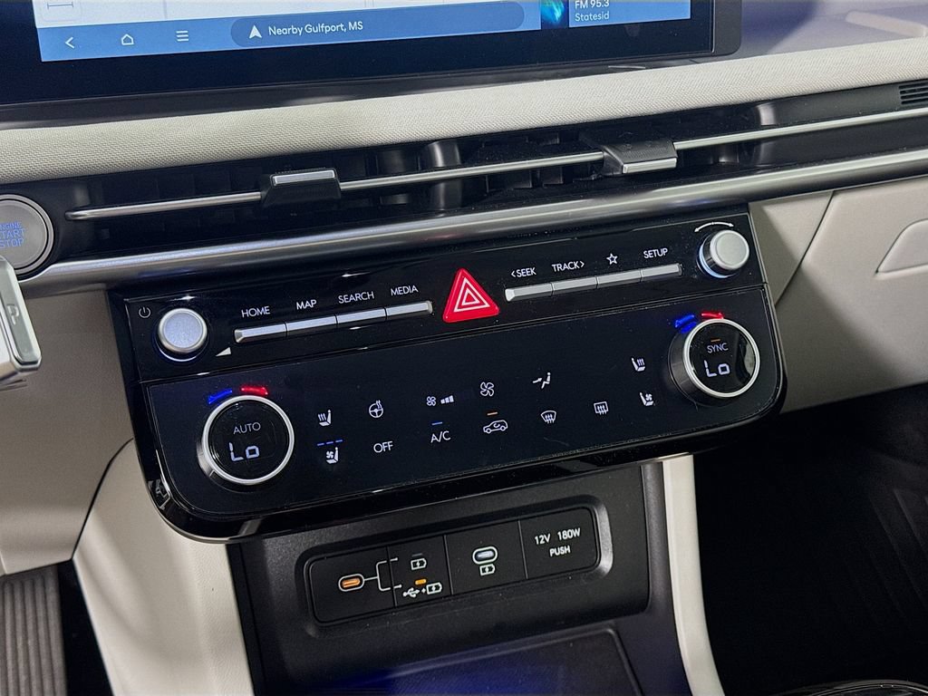 Used 2025 Hyundai Tucson Limited FWD image 16