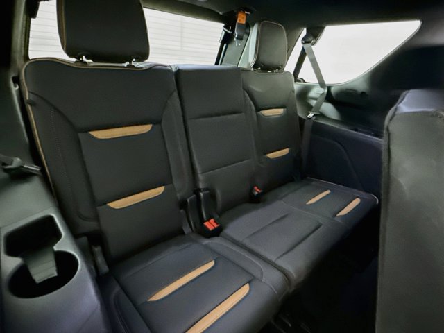 Used 2023 GMC Yukon AT4 AWD/4WD image 28