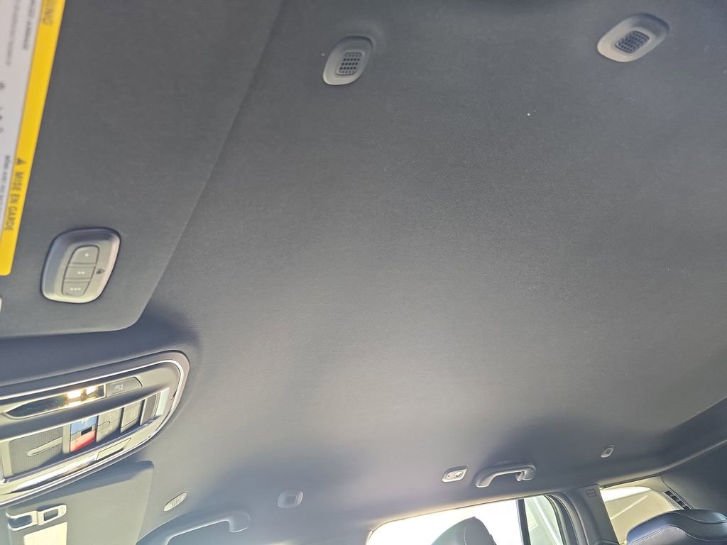 New 2025 Jeep Grand Cherokee Limited w/ Black Appearance Package image 31