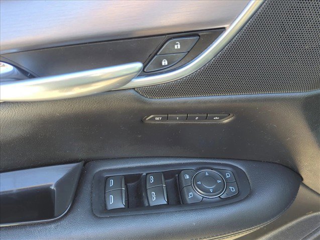 Used 2018 Cadillac XT5 Luxury AWD/4WD image 11