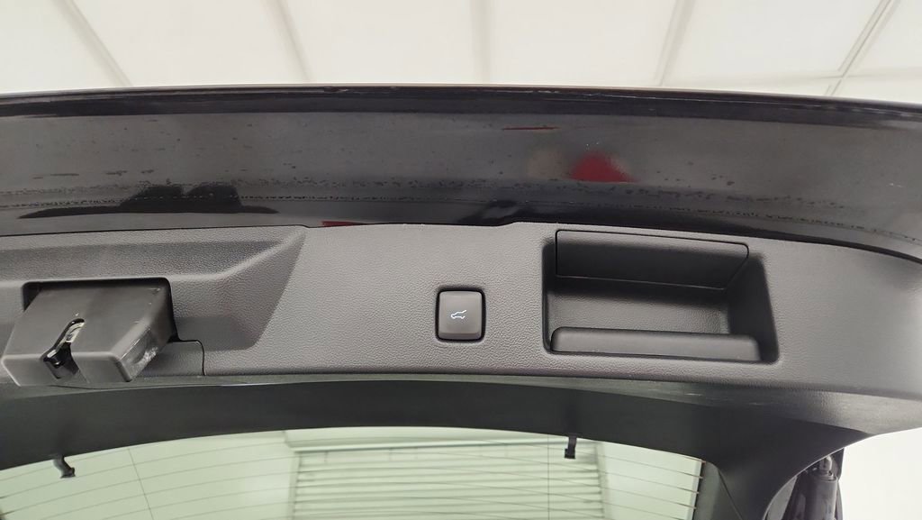 Used 2022 Ford Escape SEL image 23