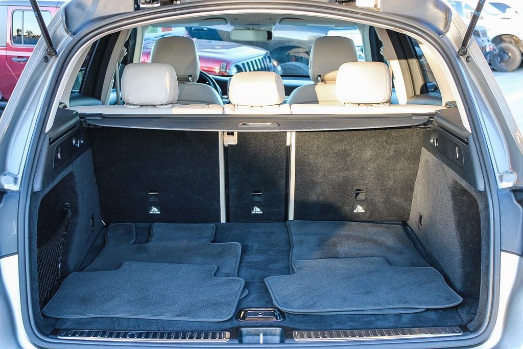 Used 2020 Mercedes-Benz GLC 300 image 26