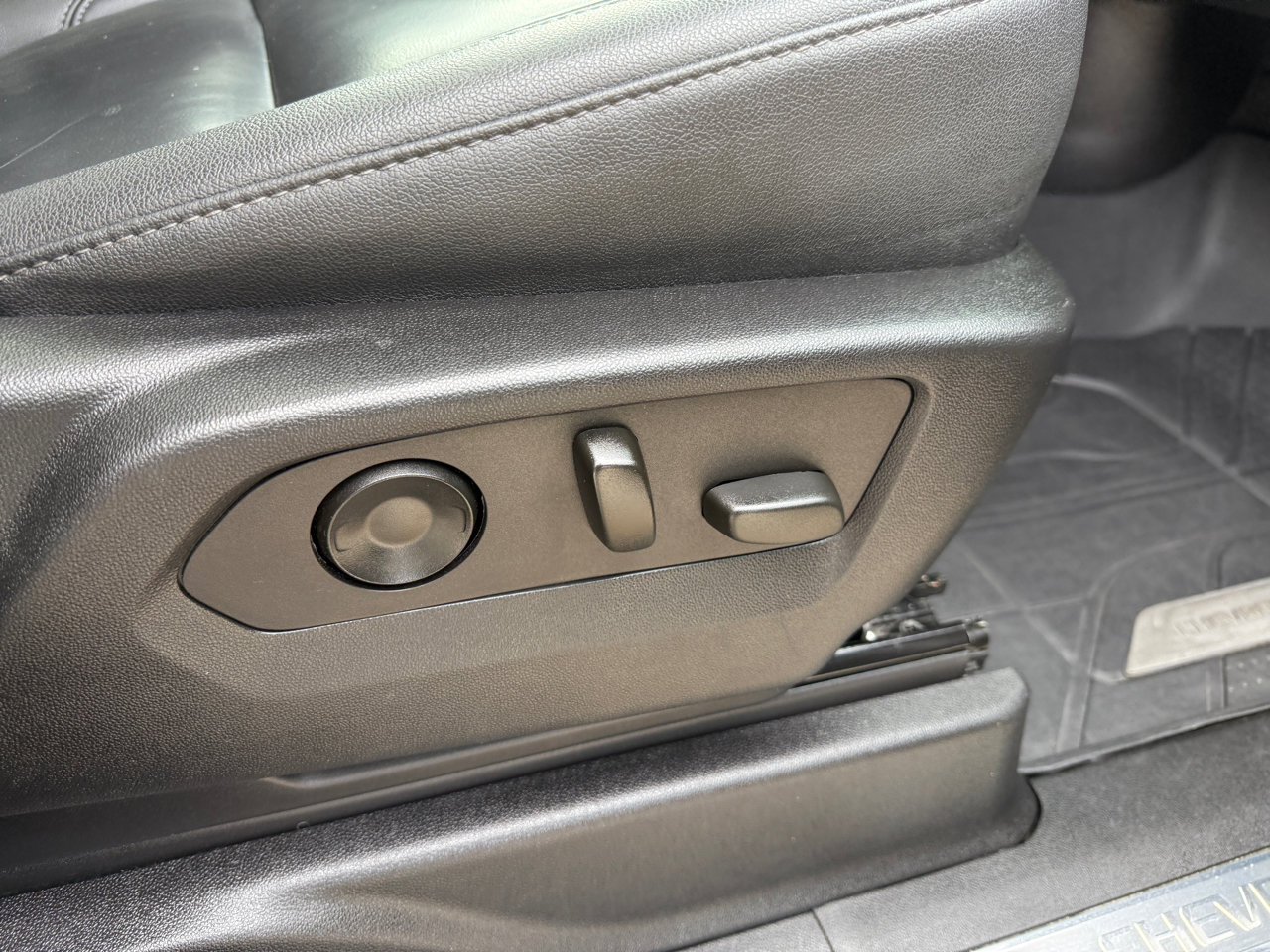 Used 2021 Chevrolet Tahoe LT image 27