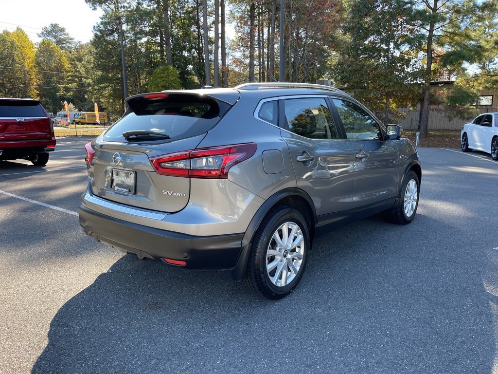 Used 2022 Nissan Rogue Sport SV w/ Technology Package image 5
