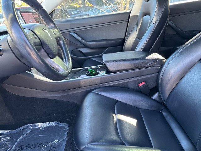 Used 2018 Tesla Model 3 Long Range image 10