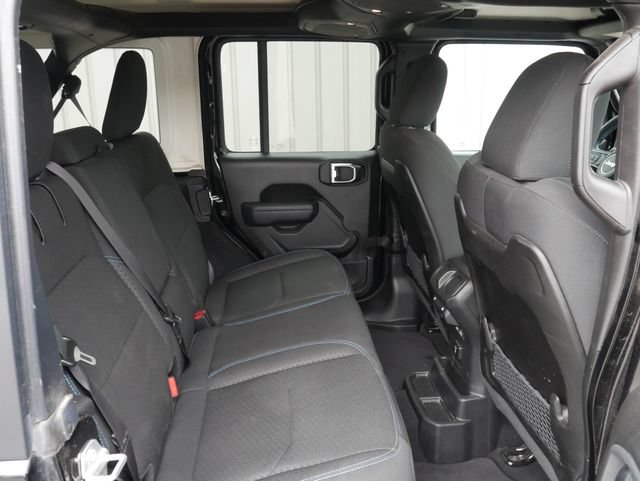 Used 2025 Jeep Wrangler Unlimited Rubicon 4xe AWD/4WD image 24