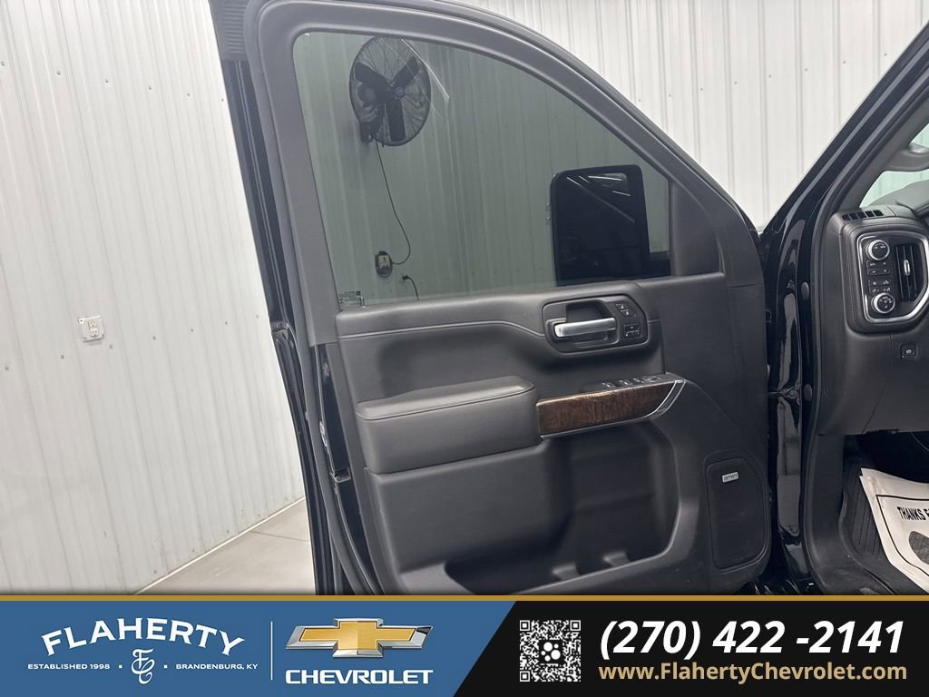 Used 2020 GMC Sierra 3500 Denali w/ Denali Ultimate Package image 7