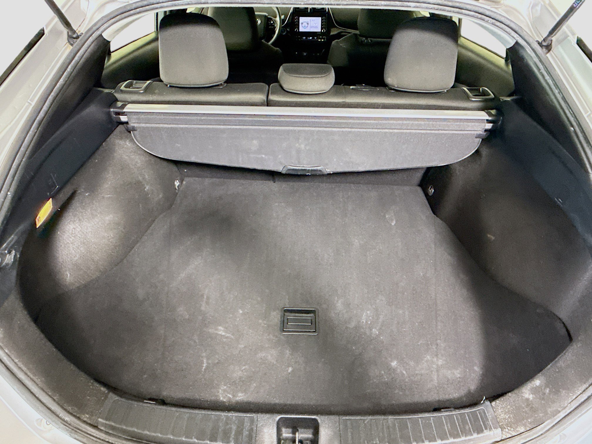 Used 2021 Toyota Prius LE FWD image 35