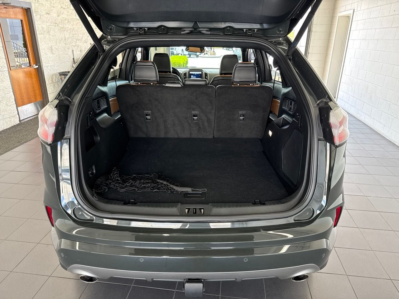 Used 2024 Ford Edge Titanium w/ Titanium Elite Package AWD/4WD image 9