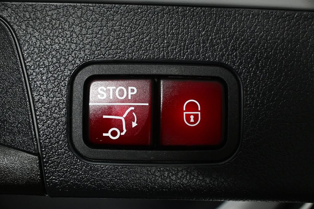 Certified 2023 Mercedes-Benz GLB 250 image 31