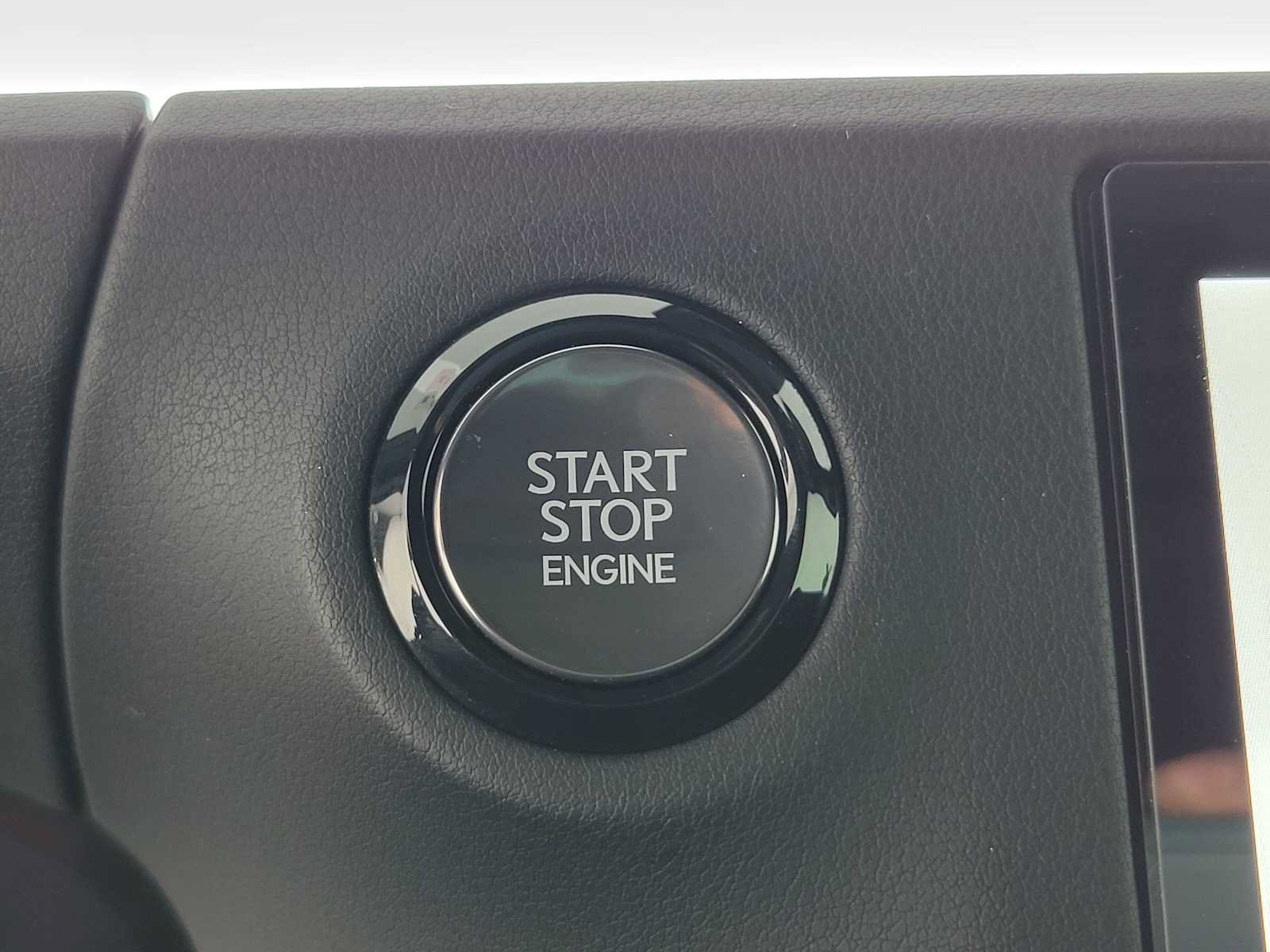 Used 2024 Lexus GX 550 w/ Accessory Package (Z1) AWD/4WD image 35
