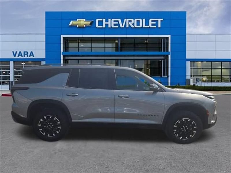 Certified 2025 Chevrolet Traverse Z71 w/ Enhanced Driving Package AWD/4WD image 6