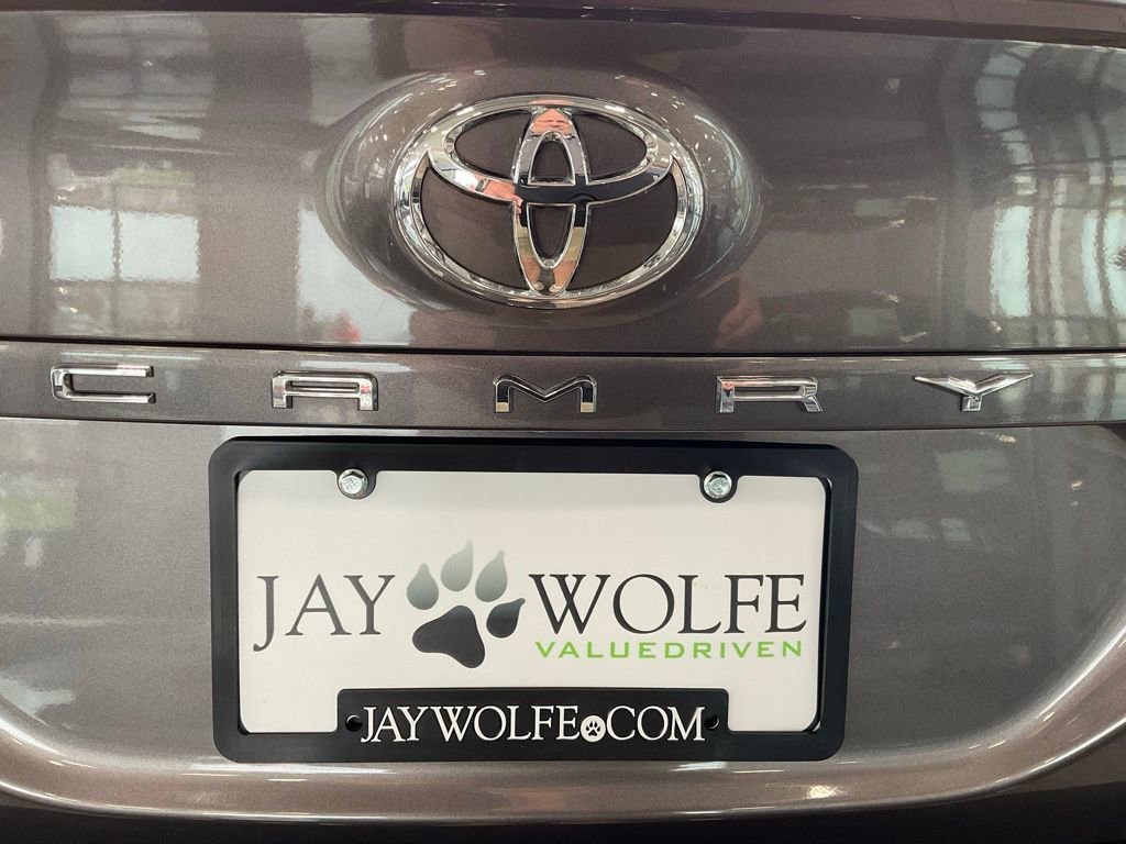 Used 2022 Toyota Camry XSE FWD image 23