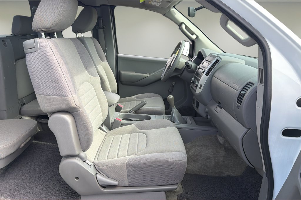 Used 2014 Nissan Frontier S w/ S Preferred Package RWD image 19