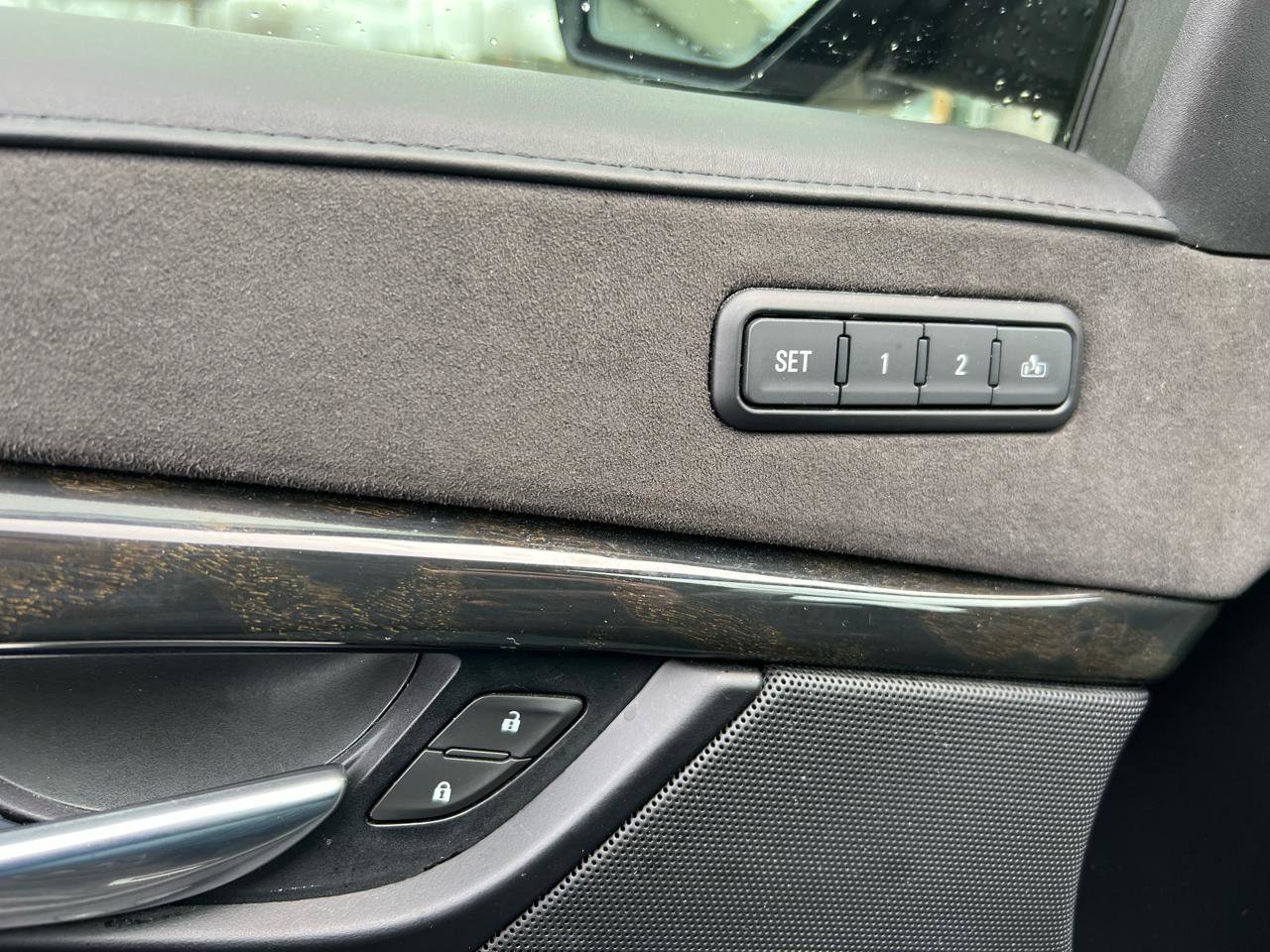 Used 2018 Cadillac Escalade Platinum image 53