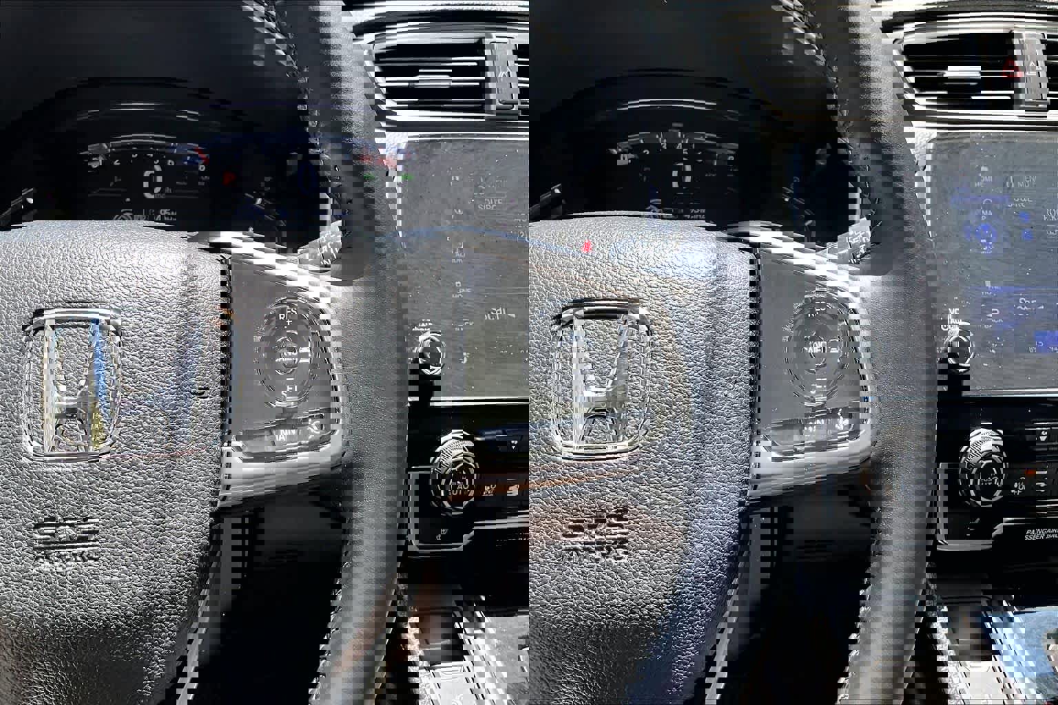 Used 2017 Honda CR-V Touring image 23