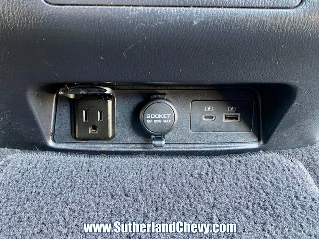 Used 2023 Nissan Armada SL w/ Captain's Chairs Package image 42