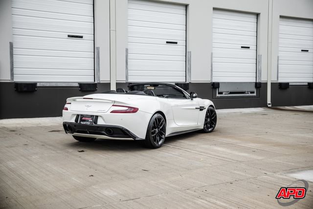Used 2016 Aston Martin Vanquish Volante RWD image 23