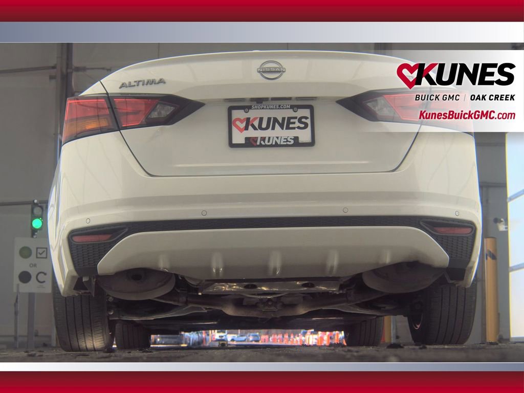 Used 2024 Nissan Altima 2.5 SV image 8