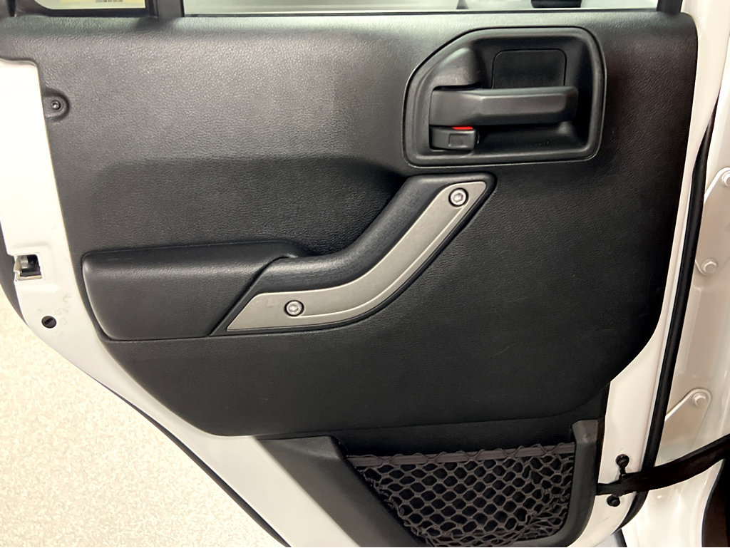 Used 2018 Jeep Wrangler Unlimited Sport S AWD/4WD image 15