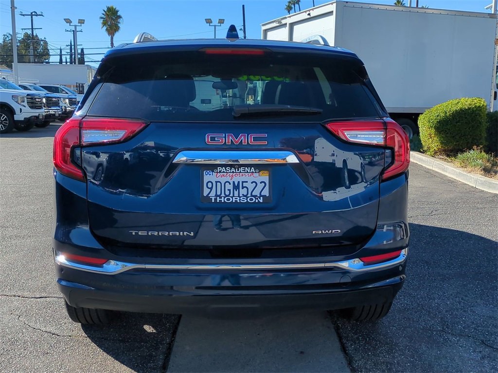 Used 2022 GMC Terrain Denali w/ Denali Premium Package image 5
