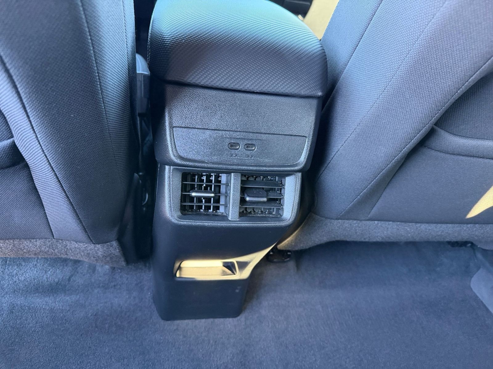 Used 2025 Chevrolet Equinox LT image 23