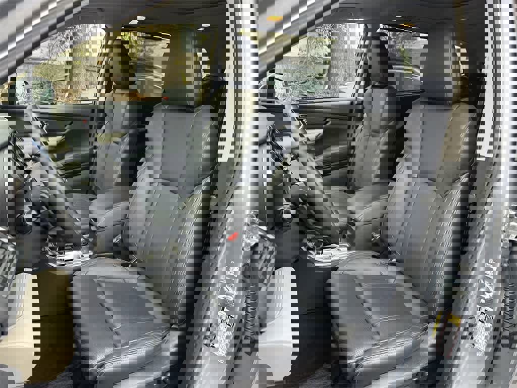 Used 2022 Subaru Ascent Limited w/ Technology Package image 11