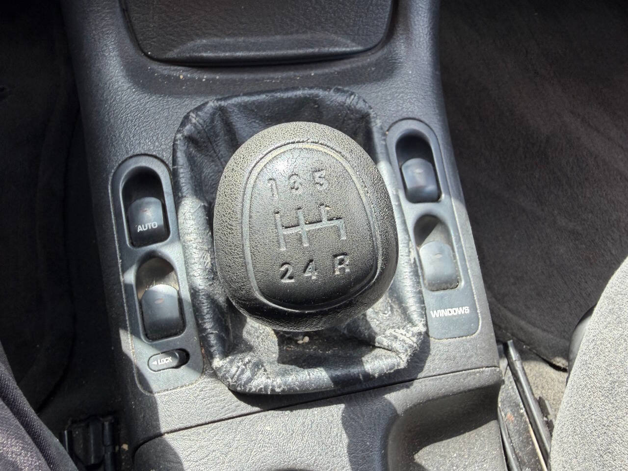 Used 2000 Saturn L-Series LS1 FWD image 18