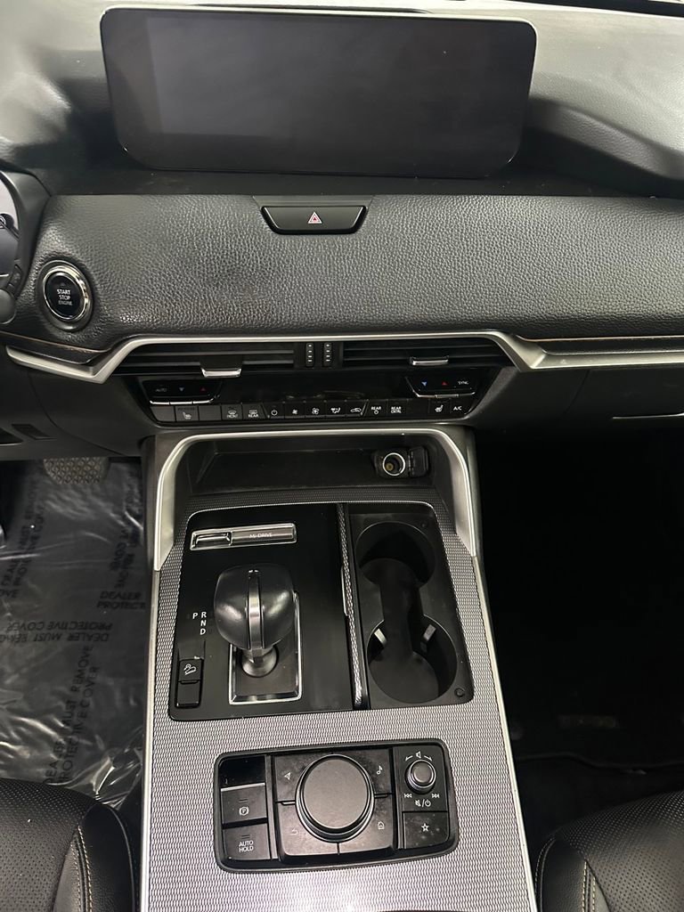 Used 2024 MAZDA CX-90 3.3 Turbo w/ Preferred Package image 17